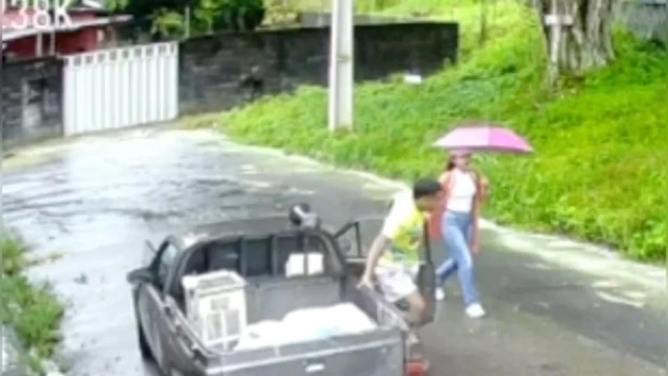 VÍDEO: Presos homens que usavam “carro da sucata” como isca para cometerem assaltos