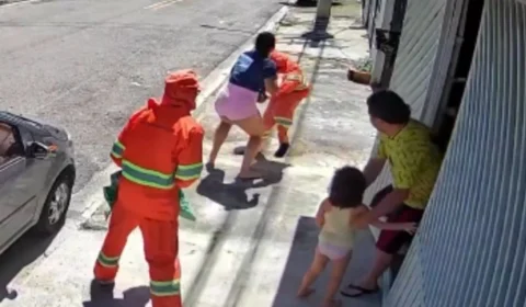 VÍDEO: Mulher luta com assaltante vestido de gari para salvar filha e marido