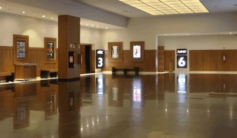 Cinema realiza sessão adaptada para pessoas autistas em Manaus