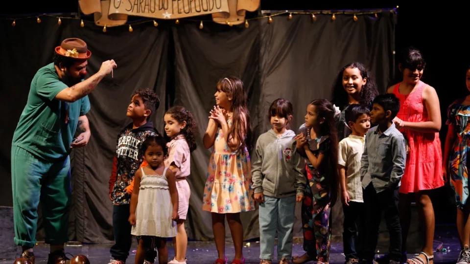 3º Festival de Circo do Amazonas encerra com espetáculo interativo no Teatro Amazonas