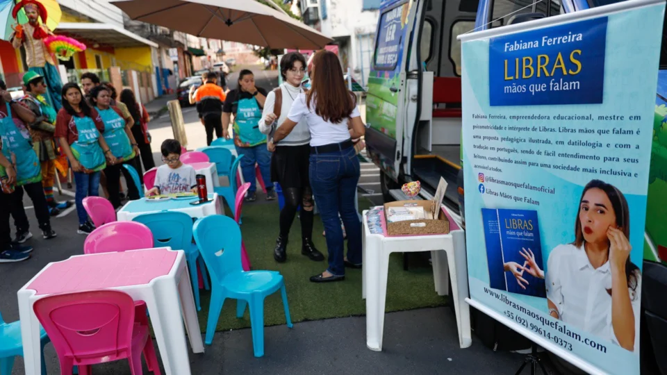 Festival Literário do Centro encerra com a participação de mais de 8,5 mil pessoas na rua Barroso