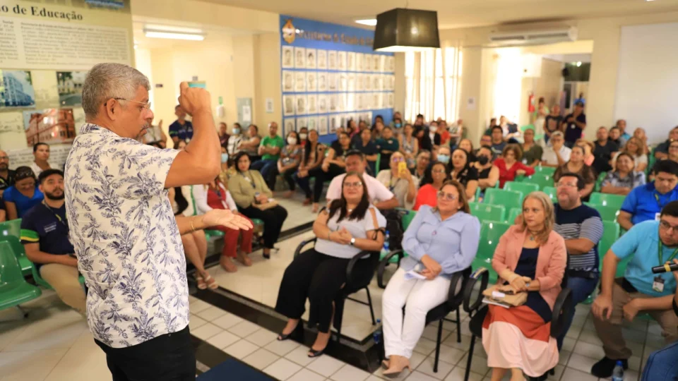 Curso de Libras é oferecido a servidores para atendimento com acessibilidade linguística
