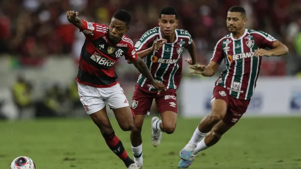 Fluminense e Flamengo decidem a final do Campeonato Carioca no Maracanã