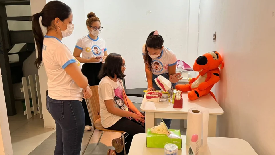 Centro comercial oferece serviços de saúde gratuitos para a população