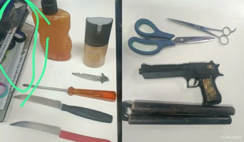 Fiscalização em mochilas de alunos gera conflito entre pais e mestres em escolas de Manaus