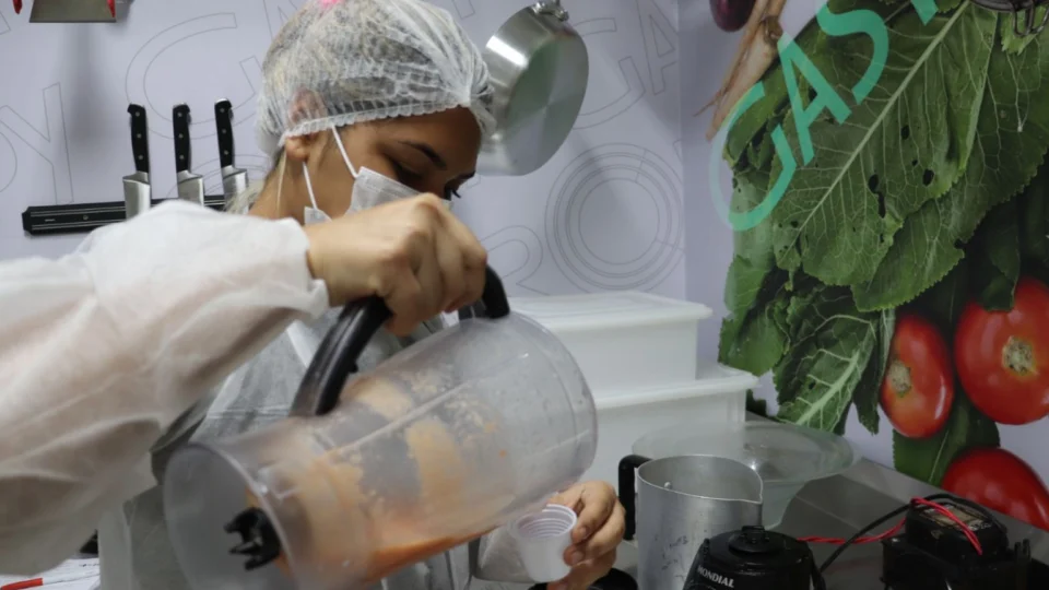 Projeto oferece oficina gastronômica para acompanhantes em hospital no AM