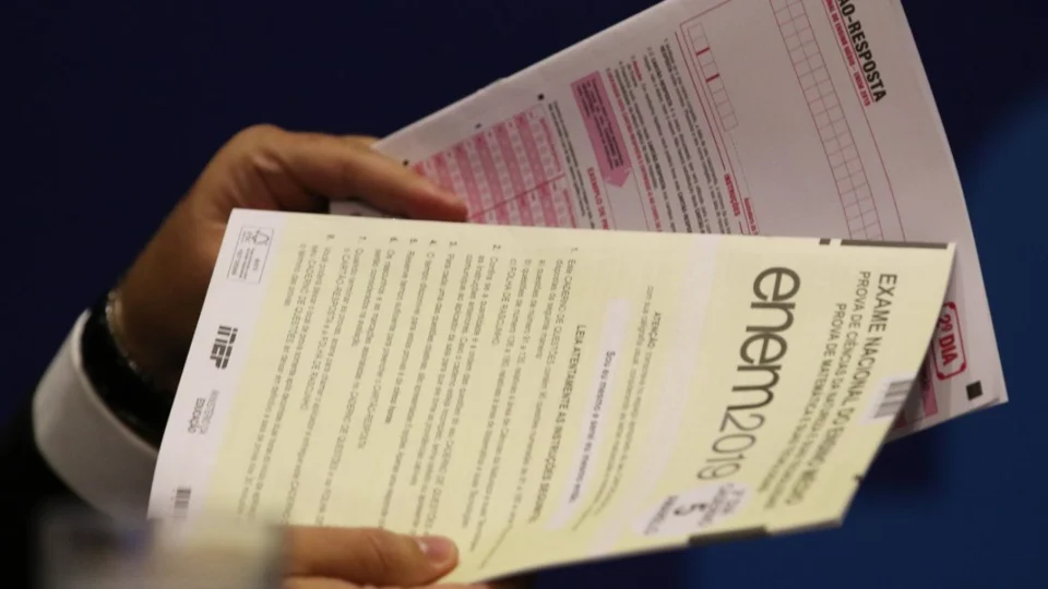 Enem 2023: Isenção da taxa de inscrição já pode ser pedida