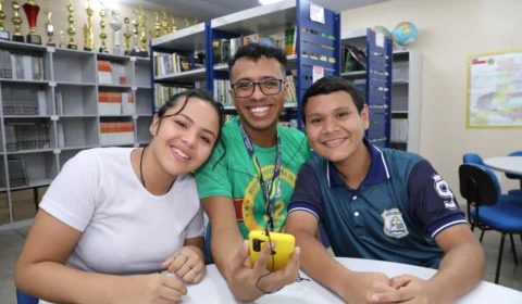 Estudantes de Manaus produzem podcast sobre literatura amazonense