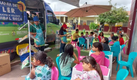 Projeto Mania de Ler visita comunidades do interior do Amazonas