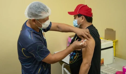 Intervalo entre doses da Pfizer é alterado para oito semanas