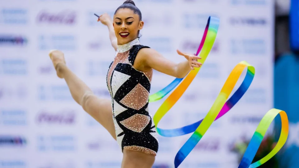 Ginástica rítmica: Brasil luta por 2 pódios em etapa do Uzbequistão