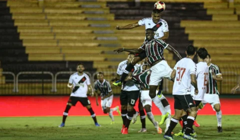 Vasco tenta vencer o Fluminense pela primeira vez em quase 4 anos