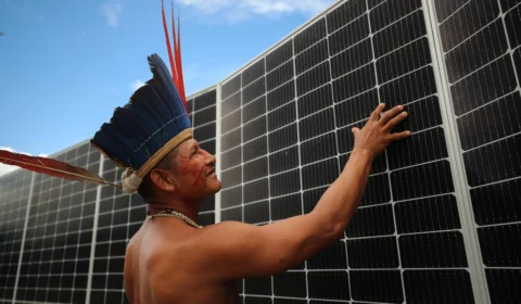 Comunidades indígenas e ribeirinhas festejam recebimento de kits de placas solares para alavancar turismo