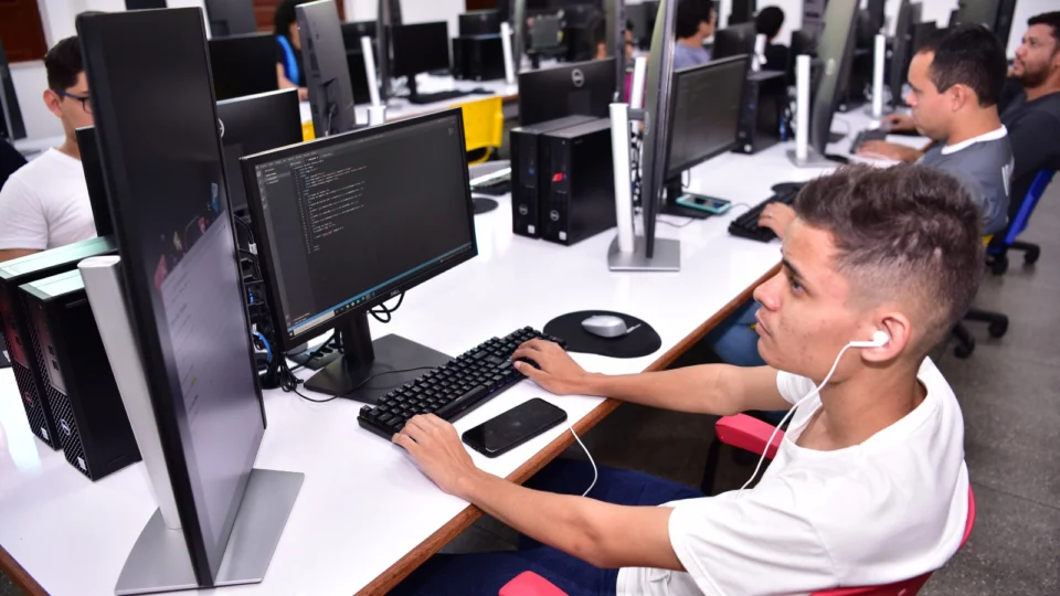 Cetam abre quase 20 mil vagas em cursos EaD no Amazonas