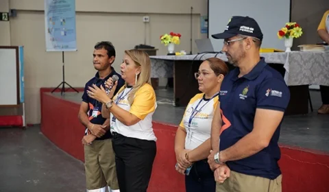 Detran Amazonas promove ação educativa em colégio da Polícia Militar