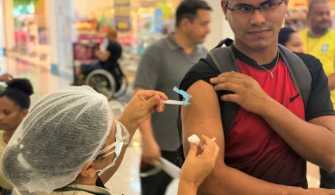 Saúde do Amazonas atualiza painel semanal de Covid-19 e vacinação nesta quarta-feira