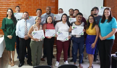 Setemp e Seap realizam entrega de certificados para alunos de cursos profissionalizantes