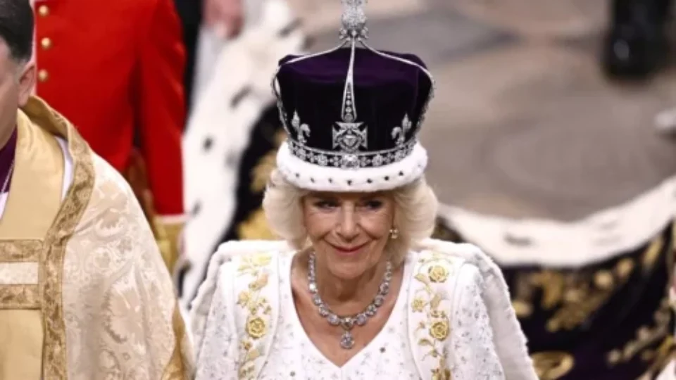 Amante tem lar e ainda se torna rainha no Reino Unido, Veja