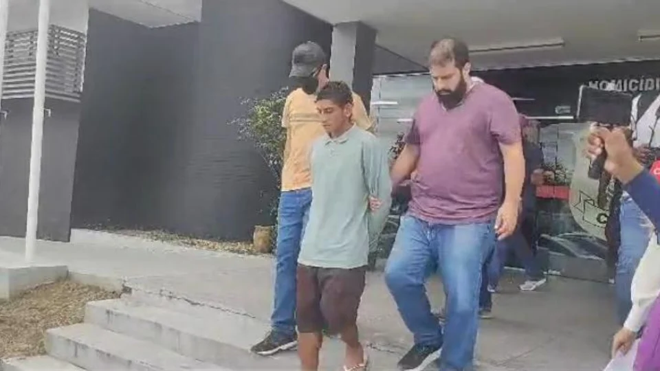 Homem é preso por feminicídio ao descobrir traição