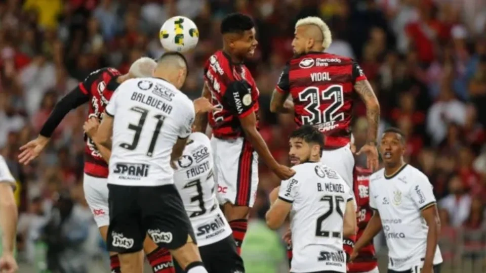 Flamengo e Corinthians se enfrentam pela setima rodada do Campeonato Brasileiro 