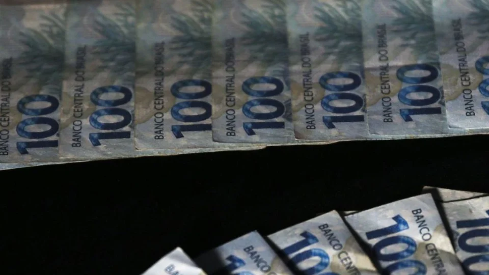 Renda domiciliar per capita no Amazonas cresce abaixo da média nacional em 2024