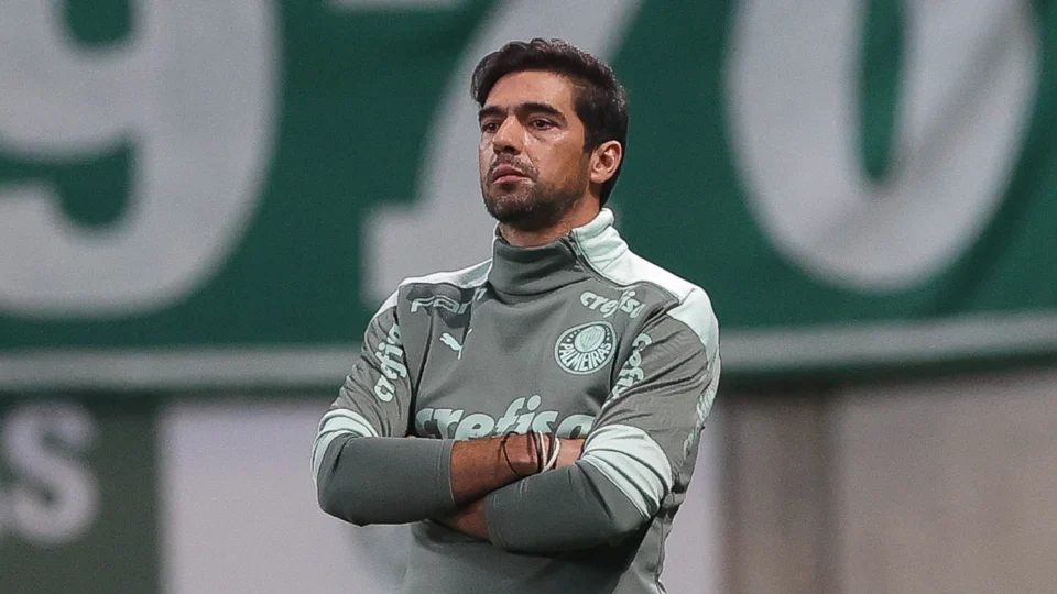 Abel Ferreira se torna o técnico mais vitorioso pelo Palmeiras na Libertadores