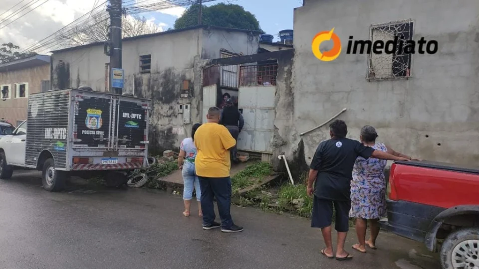 Mulher é morta em casa no bairro Cidade de Deus; homem suspeito do crime foi preso