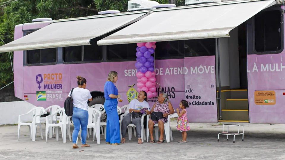 Ônibus da Mulher: unidade móvel da Sejusc vai à zona norte e supera 6 mil atendimentos