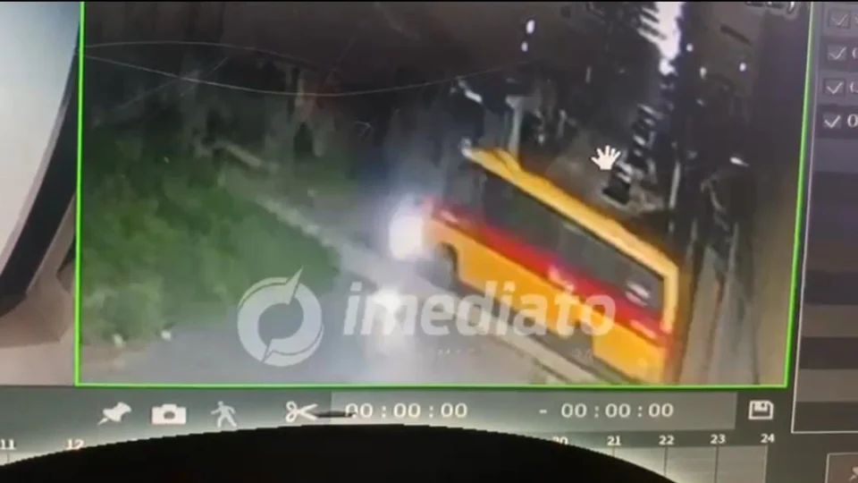 Vídeo mostra o momento em que Amarelinho atinge moto e deixa 2 adolescentes mortos e um ferido, no Novo Reino