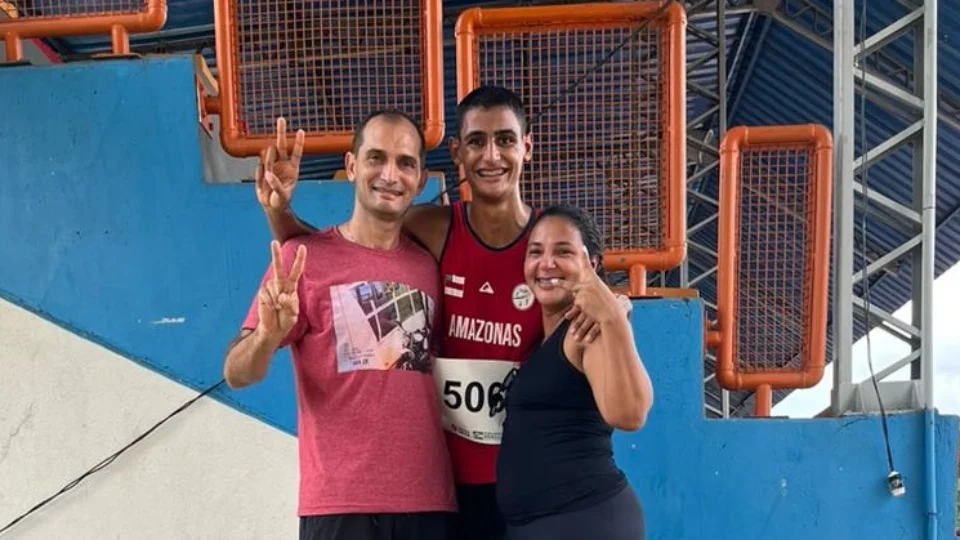 Atleta do CMM quebra recordes e se destaca no salto em altura