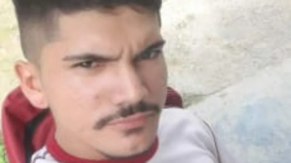 Familiares procuram jovem desaparecido em Manaus