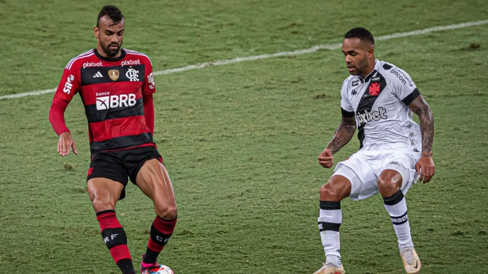 Vasco e Flamengo disputam clássico pelo Brasileiro nesta segunda