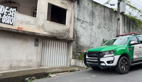 “Fui alimentar os cães”, disse homem que encontrou corpo em laje de casa