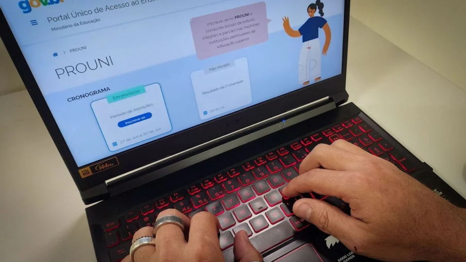 Prazo para inscrição no Prouni termina nesta sexta-feira