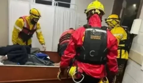 VÍDEOS: Ciclone causa estragos, inundações e deixa desaparecidos no RS