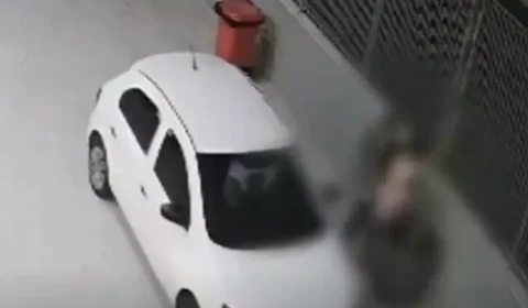 VEJA VÍDEO: motorista de app derruba e arrasta mãe com filha no colo