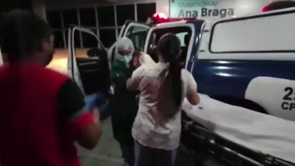 VÍDEO: Bebê nasce dentro de viatura em Manaus