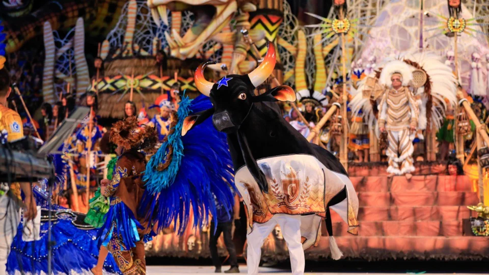 Caprichoso encerra a primeira noite do 56º Festival Folclórico de Parintins e emociona torcedores azulados