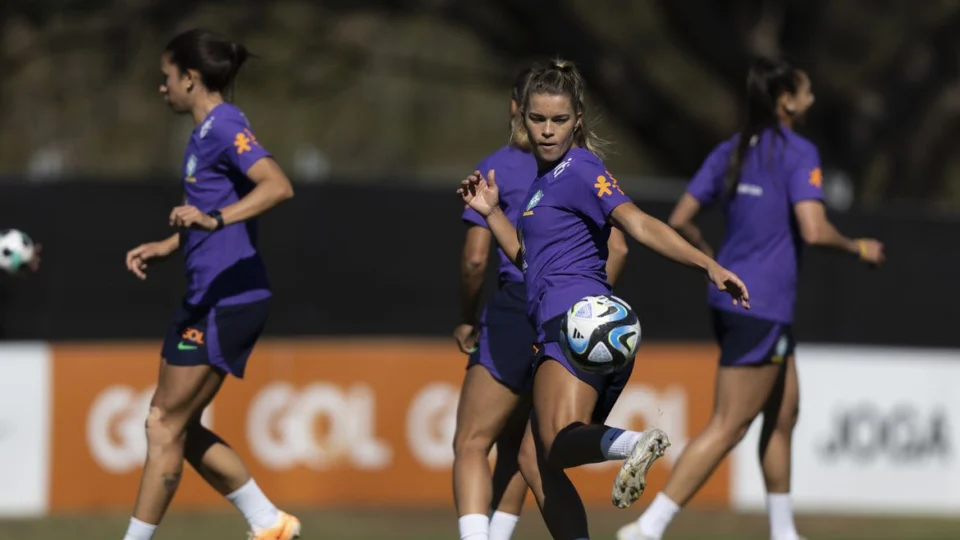 Expediente será flexibilizado em jogos da seleção feminina de futebol