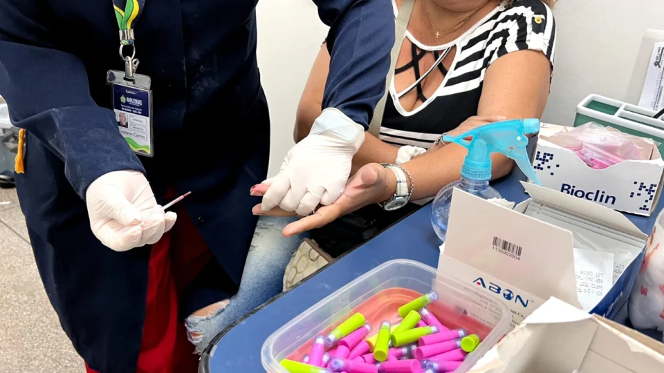 DIA D: Caimi André Araújo intensifica testes para detecção do vírus da hepatite