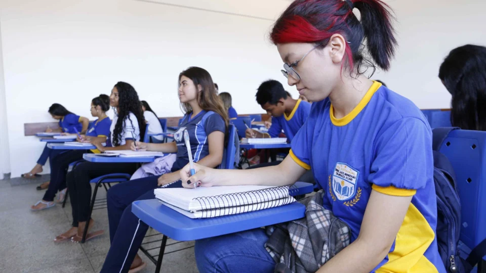 Alunos da rede estadual conquistam 61 medalhas na Olimpíada Brasileira de Astronomia e Astronáutica