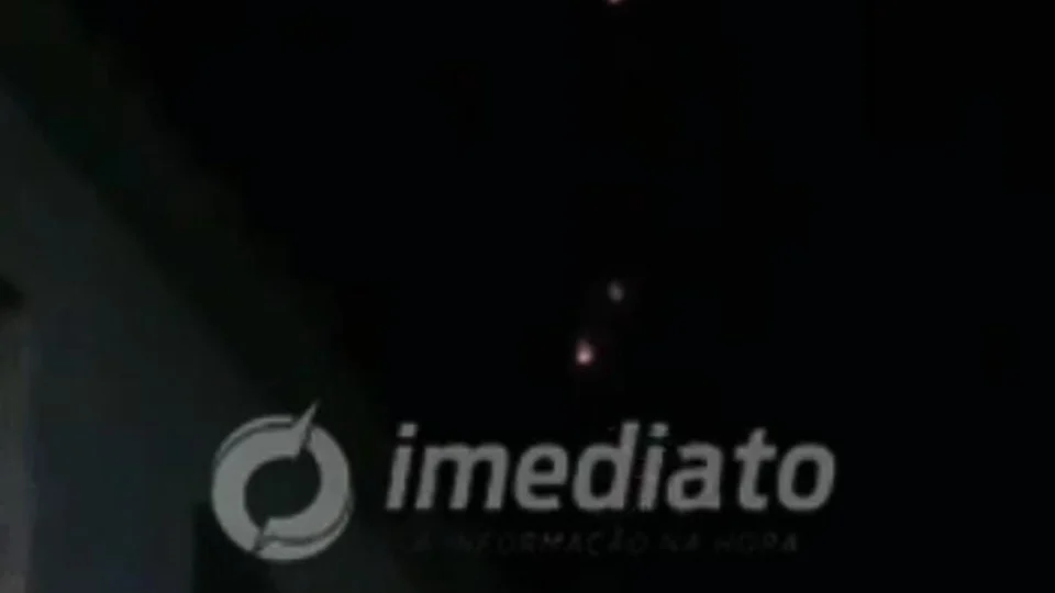 VEJA VÍDEO: Moradores registram ‘bolas de fogo’ no céu de Manaus, nesta sexta-feira