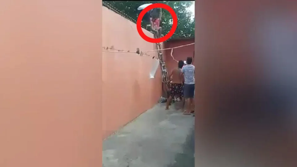 A PEIA CANTOU | Homem é espancado por vários moradores do Braga Mendes