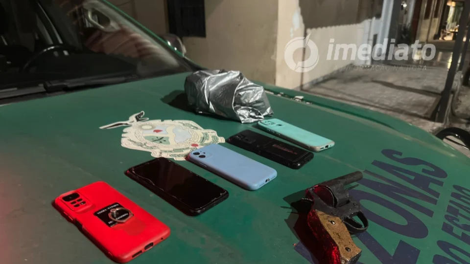 Polícia prende assaltante após roubar 5 celulares e esfaquear motorista em ônibus da linha 047