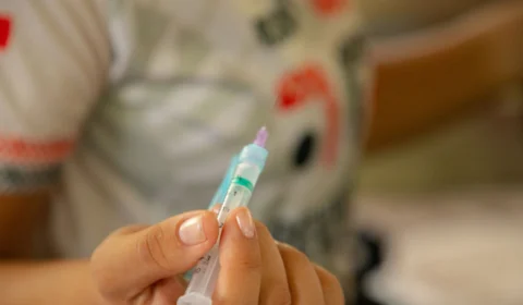 Vacinação contra meningite é ampliada e segue até o dia 31 de julho em Manaus