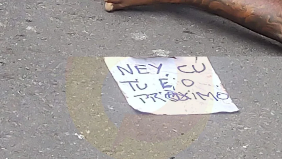 ‘Ney tu é o próximo’, diz bilhete deixado em cima de corpo no Mutirão