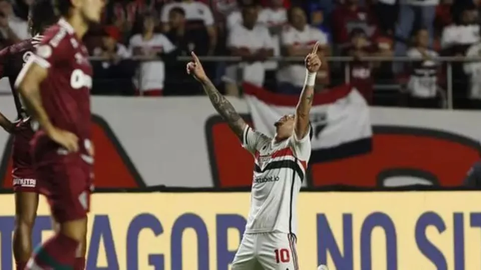 Campeonato Brasileiro: São Paulo vence Fluminense por 1 a 0