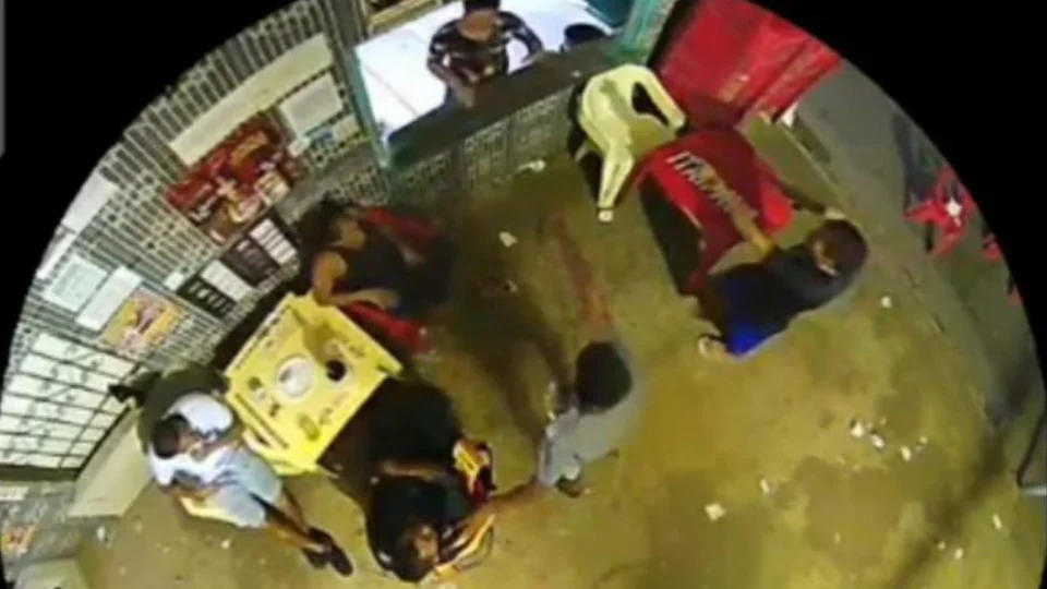 VEJA VÍDEO: homem reage a assalto em balneário e acaba morto no bairro Tarumã