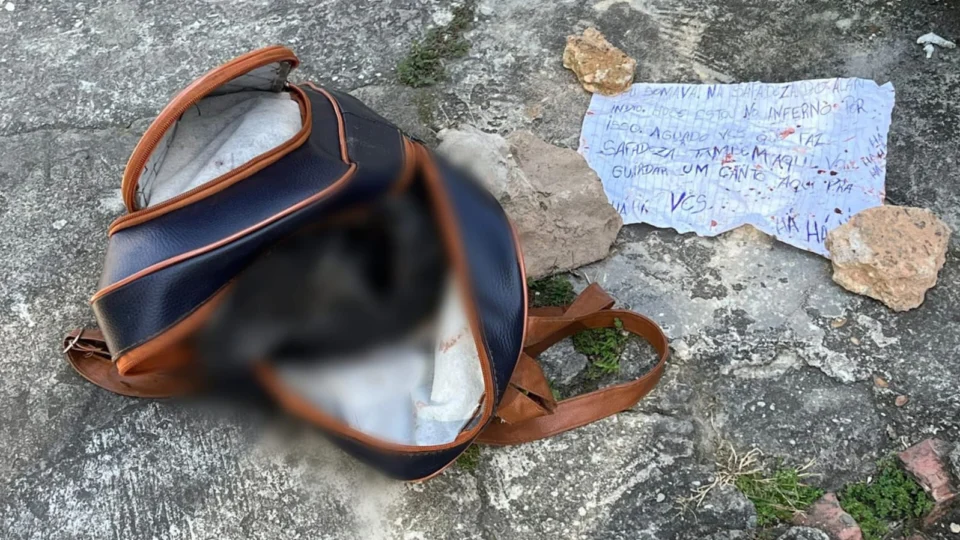 Bolsa feminina com cabeça humana e um bilhete  é encontrada no bairro São Lázaro
