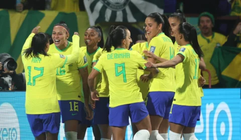 Seleção brasileira vence o Panamá na estreia com o placar de 4 x 0